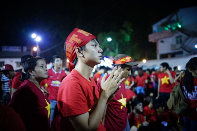 Hi vọng, trông chờ và khát khao một chiến thắng - Ảnh: Thuận Thắng