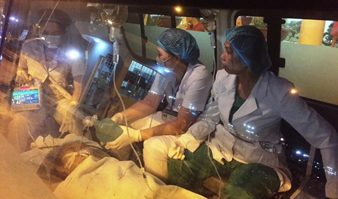 Chị Linh được chuyển từ bệnh viện phụ sản Tiền Giang lên bệnh viện phụ sản Từ Dũ ngay trong đêm - Ảnh : Thăng Long