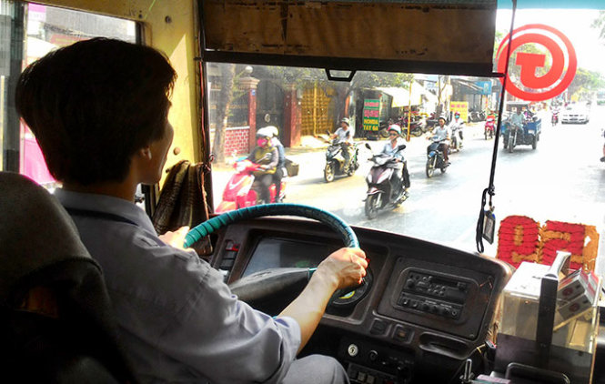 "Vơ vét" tài xế xe buýt - Tuổi Trẻ Online