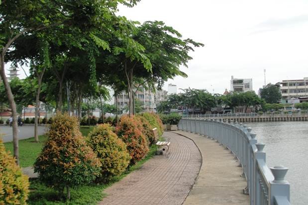 Gần 10 năm kiên trì cải tạo với khoản đầu tư gần 9 nghìn tỷ đồng. Thành phố đã biến Nhiêu Lộc từ một dòng kênh chết trở thành một lá phổi xanh khổng lồ, mang lại môi trường trong lành cho một siêu đô thị đông đúc và chật chội như Sài Gòn