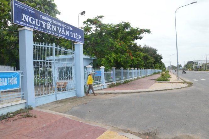 Trường THCS Nguyễn Văn Tiệp, nơi xảy ra vụ việc có một không hai! - Ảnh: Ngọc Tài
