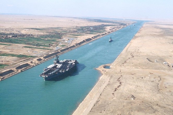 Kênh đào Suez - Kênh đào qua Ai Cập