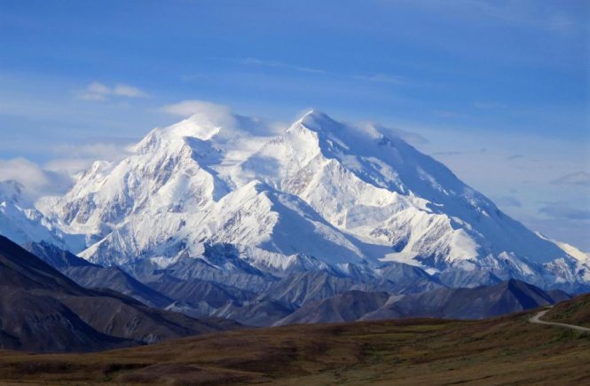 Dãy Núi Cao Đồ Sộ Nhất Bắc Mỹ Là Gì? Khám Phá Vẻ Đẹp Hùng Vĩ Của Denali