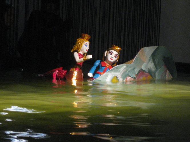 Rối nước Việt Nam kể chuyện Nàng tiên cá của Andersen  - Ảnh: Đ.Triết