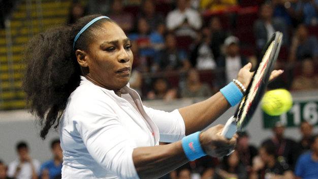 Serena thi đấu ở một giải đấu vào cuối năm 2015 - Ảnh: Reuters
