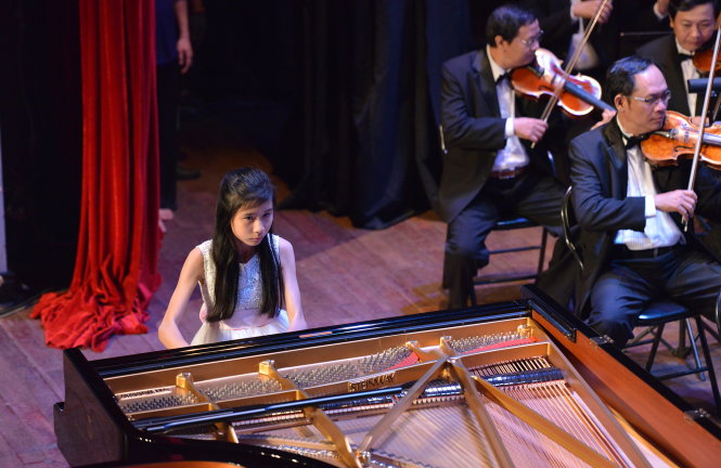 Trần Diệu Linh biểu diễn ở liên hoan Giai điệu mùa thu năm 2013 tại TP.HCM - Ảnh: Bằng Vân