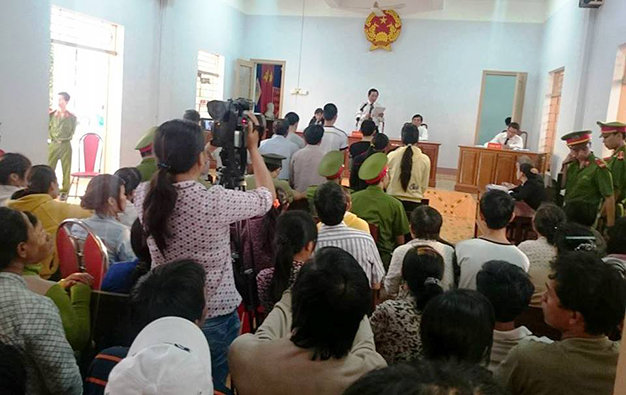 HĐXX tuyên án các bị cáo vào chiều 17-12 - Ảnh: Th.Trí