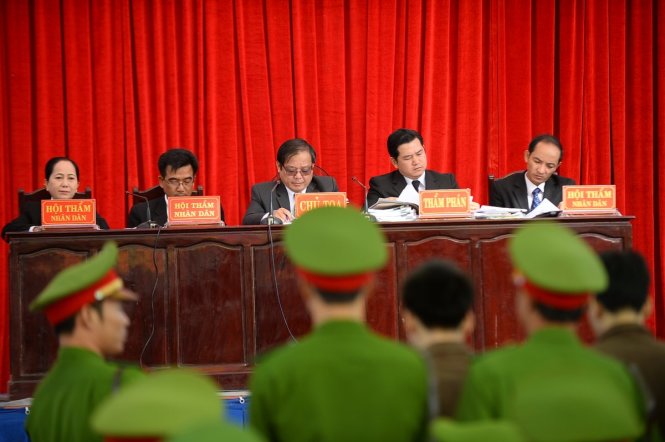 Chủ toạ và các thẩm phán của phiên toà xét xử vụ thảm sát do Nguyễn Hải Dương làm kẻ cầm đầu - Ảnh: Thuận Thắng
