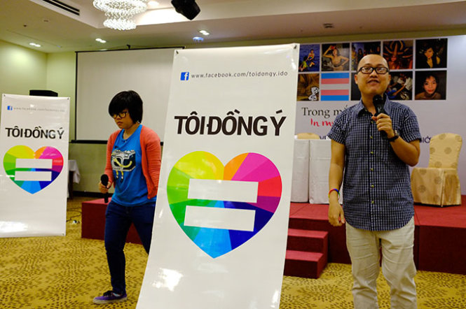 Các bạn trẻ chia sẻ ý kiến tại một buổi hội thảo về người chuyển giới ở TP.HCM - Ảnh: Hoài Linh