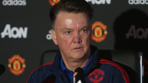 HLV Van Gaal trong buổi họp báo - Ảnh: website Manchester United