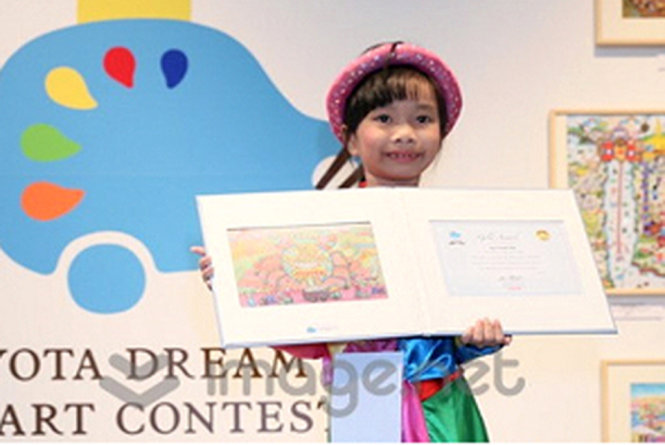 Trẻ em Việt vẽ 1,7 triệu bức tranh về ôtô mơ ước - Tuổi Trẻ Online