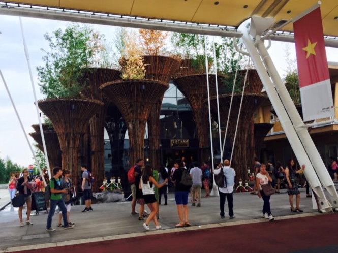 Nhà VN tại Expo 2015 với ngôi nhà tre được kiến trúc sư Võ Trọng Nghĩa thiết kế - Ảnh: Nguyễn Thị Kiều Oanh