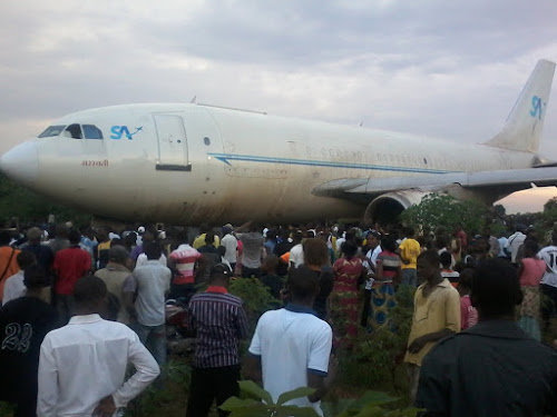 Hiện trường vụ máy bay trượt khỏi đường băng. Ảnh: Radio Okapi