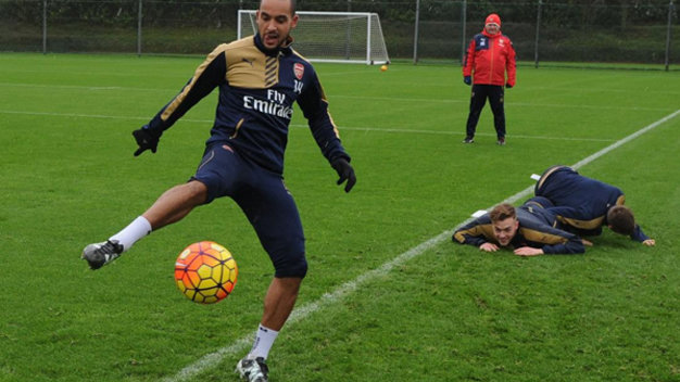 Các cầu thủ Arsenal tập luyện trong ngày Giáng sinh - Ảnh: twitter Arsenal