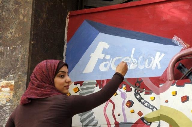 Ai Cập dừng chương trình Internet miễn phí của Facebook - Ảnh: AP