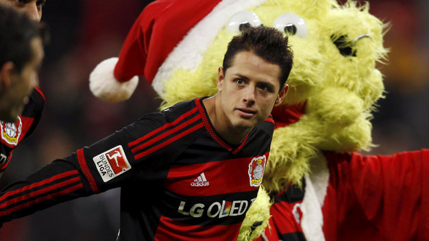 Chicharito trong màu áo Bayer Leverkusen - Ảnh: Reuters