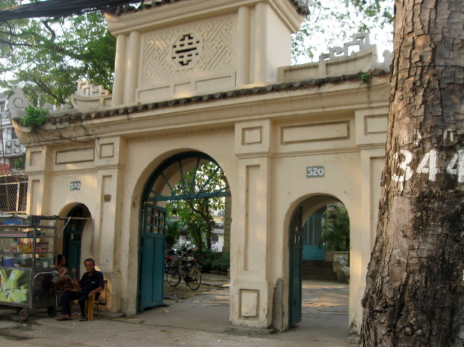 Cổng nhà Trương Vĩnh Ký - Ảnh: Hồ Tường