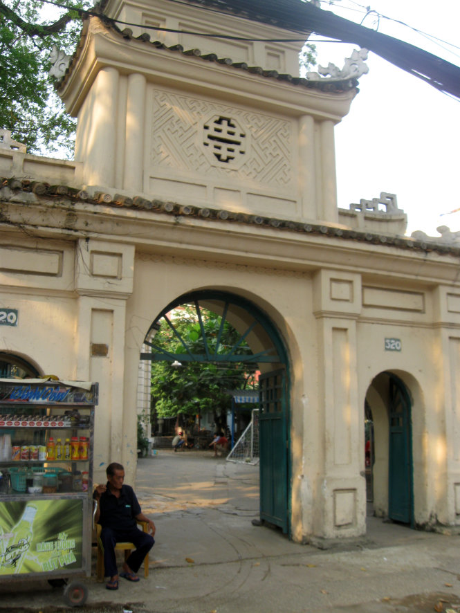 Cổng nhà cũ Trương Vĩnh Ký - Ảnh: Hồ Tường