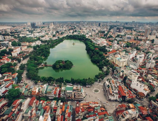Chỉ cần một chiếc flycam, bạn có thể khám phá được Việt Nam từ một góc nhìn rất đặc biệt, tạo ra những bức ảnh đẹp như mơ về đất nước này. Hãy cùng xem những hình ảnh đầy sắc màu, hoàn toàn mới lạ và độc đáo này.