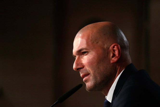 Tân HLV trưởng của Real Madrid, Zidane - Ảnh: Reuters