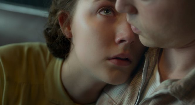 Saoirse Ronan trong phim Brooklyn. 