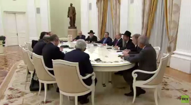 Tổng thống Nga Putin hội đàm cùng các thành viên Quốc hội Do Thái tại châu Âu ngày 19-1 - Ảnh: RT