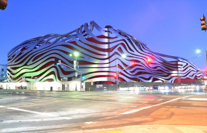 Bảo tàng Petersen tại Los Angeles