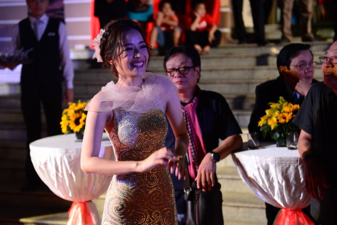 Chi Pu hạnh phúc vì phim Yêu được giải Mai Vàng 
Ảnh: Quang Định