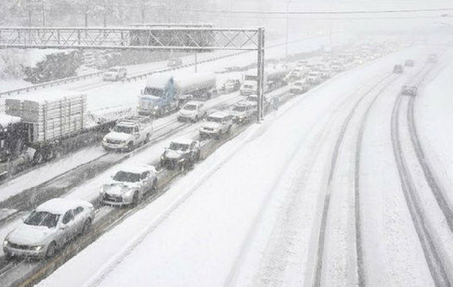Theo CNN, bão tuyết gây ảnh hưởng đến hơn 85 triệu người dân Mỹ - Ảnh: BBC