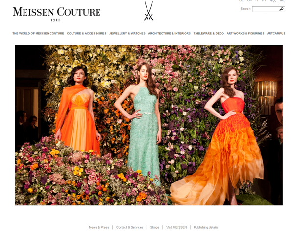 Kha Mỹ Vân trình diễn trong show của Meissen Couture tại Ý.