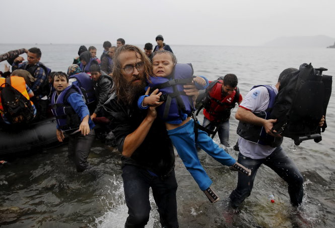 Người tị nạn sẽ không còn nhận được sự chào đón nồng hậu như ban đầu tại châu Âu (Reuters)