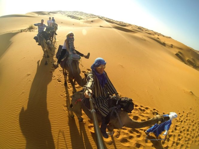 Cưỡi lạc đà ở Sahara