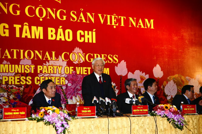 Tổng bí thư Nguyễn Phú Trọng chủ trì cuộc họp báo sau Đại hội XII - Ảnh: Viễn Sự