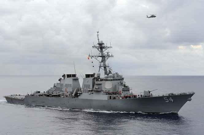 Tàu khu trục tên lửa Mỹ USS Curtis Wilbur - Ảnh: Reuters