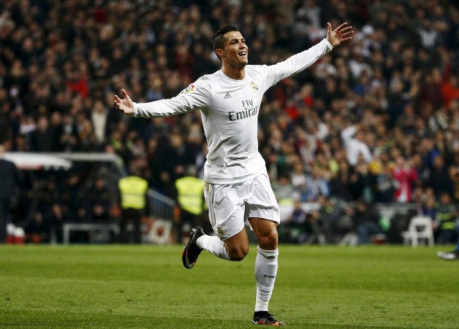 Ronaldo đã mang đến cho Real Madrid những siêu phẩm ghi bàn ấn tượng, khiến đội bóng này thắng liên tiếp 10 trận trên đất Tây Ban Nha. Hãy cùng nhau xem lại những khoảnh khắc đầy cảm xúc của mạch thắng này.