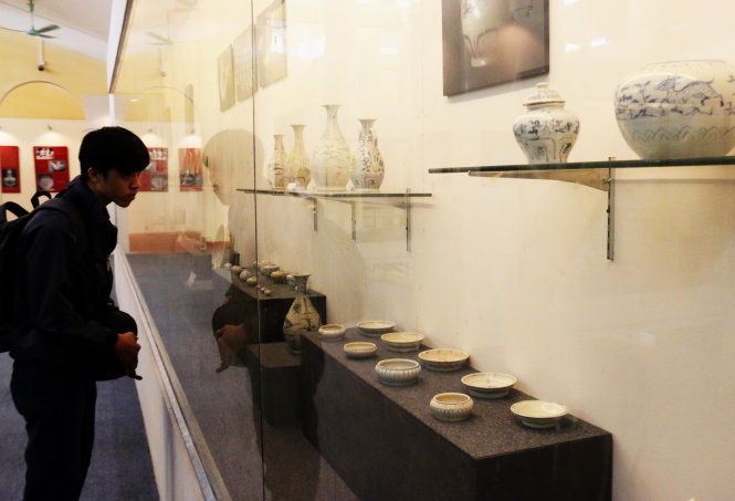 Bộ sưu tập gốm Chu Đậu cổ trưng bày tại Bảo tàng Hải Dương - Ảnh: Thái Lộc