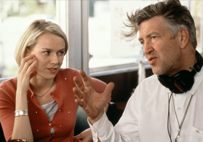 Naomi Watts và David Lynch trong Mulholland Drive - Ảnh:  Universal Pictures