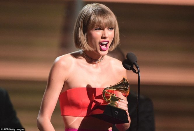 Taylor Swift giành giải Album của năm. Ảnh: AFP.