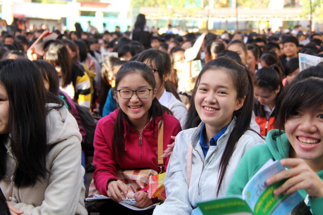 Học sinh Đắk Lắk tham gia Chương trình tư vấn tuyển sinh - hướng nghiệp năm 2015 do báo Tuổi Trẻ và Bộ GD-ĐT tổ chức - Ảnh: TR.Tân