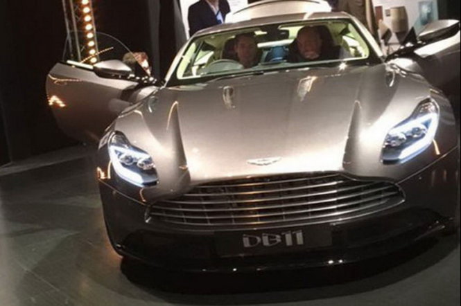 Lộ ảnh chiếc Aston Martin DB11 đang thử nghiệp trước thềm triển lãm Geneva 2016 - Ảnh: AutoExpress