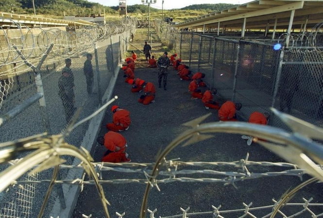 Tù nhân tại nhà tù thuộc Căn cứ Hải quân vịnh Guantanamo Ảnh: Reuters