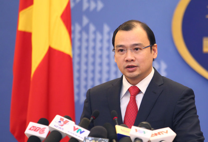 Người phát ngôn Bộ ngoại giao Việt Nam Lê Hải Bình tại buổi họp báo chiều 25-2 - Ảnh: Nguyễn Khánh