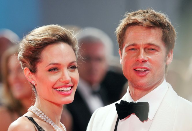 Angelina Jolie và Brad Pitt thời mới quen nhau