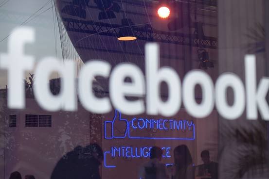 Brazil bắt tạm giam lãnh đạo Facebook vì không chịu nộp dữ liệu - Ảnh: WSJ