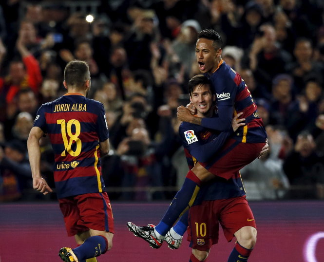 Khán giả VN sẽ có cơ hội xem Messi và Neymar cùng các ngôi sao Barca thi đấu “bằng xương bằng thịt” trong năm 2017Ảnh: Reuters