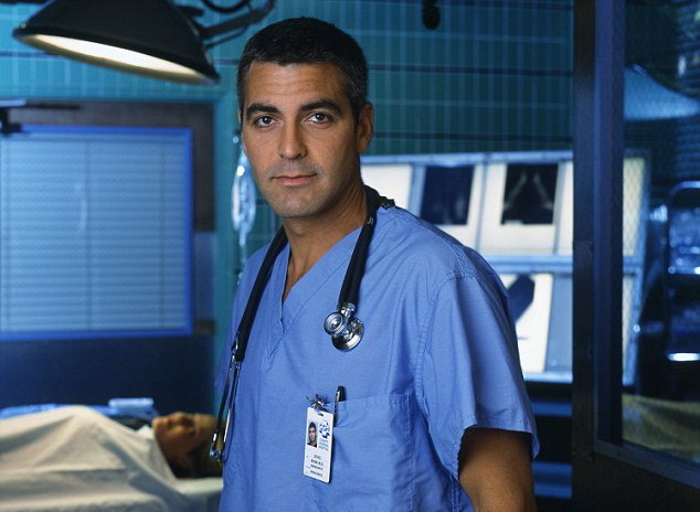 Vai bác sĩ Doug Ross trong phim ER năm 1994 đã đem lại tên tuổi cho Clooney - Ảnh: NBCU Photo Bank