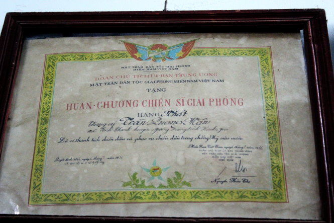 Huân chương Chiến sĩ Giải phóng hạng nhất ghi tên thượng úy Trần Quang Mẫn - Ảnh: tư liệu gia đình