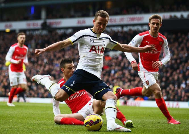 Kane (giữa) sẽ tỏa sáng giúp Tottenham đánh bại Arsenal? - Ảnh: Getty Images