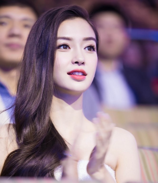 Angelababy. Ảnh: Sina.