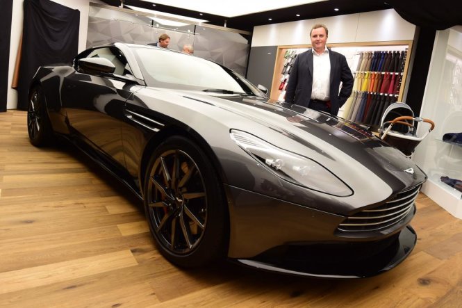 Siêu xe Aston Martin DB11 - Ảnh: Auto Express